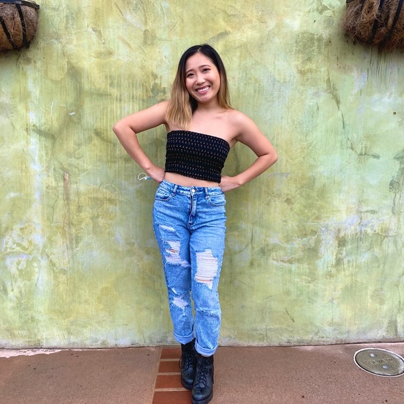 Meet your Posher, Trinh - Picture 1 of 1